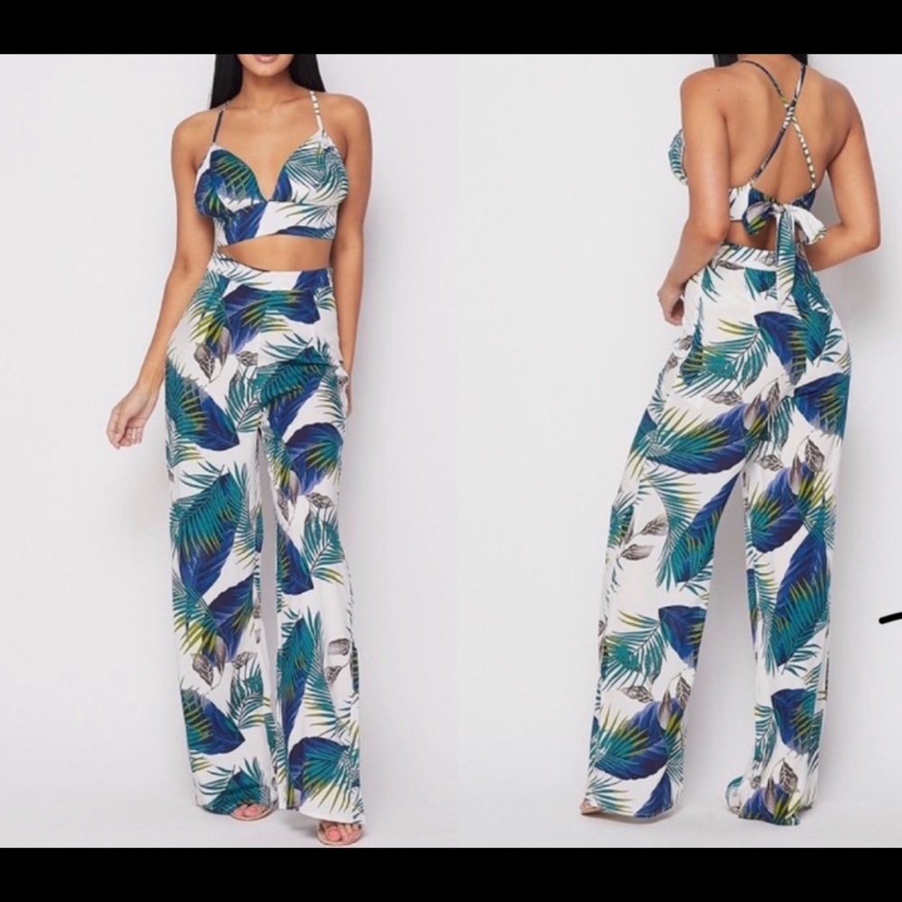 Brand new 2 piece set